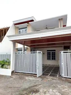 Rumah Baru Desain Mewah di Wedomartani
