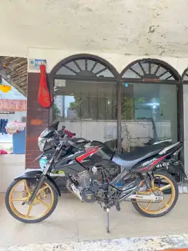 Jual cepat Tiger  Revo th 2011