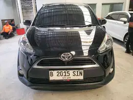 Toyota SIENTA V 1.5  AT 2019 Hitam Premium Condition - B2015SIN