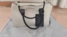 DIJUAL TAS CHARLES & KEITH