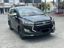 Innova reborn venturer 2017 2.0 matic