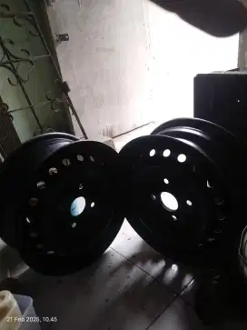 Velg kaleng kijang kapsul r 15