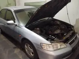 Honda accord vti 2000