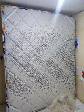 Kasur springbed