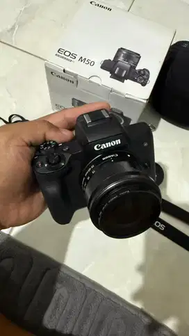 KAMERA CANON EOS M50