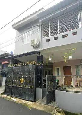 Dijual Rumah 2 Lantai di Perum 6600 Pancoran Mas, Depok