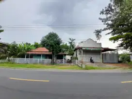 Tanah + Rumah SHM 422+ 262