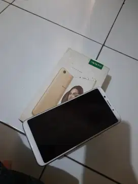 Dijual cepat hp oppo F5 4/32