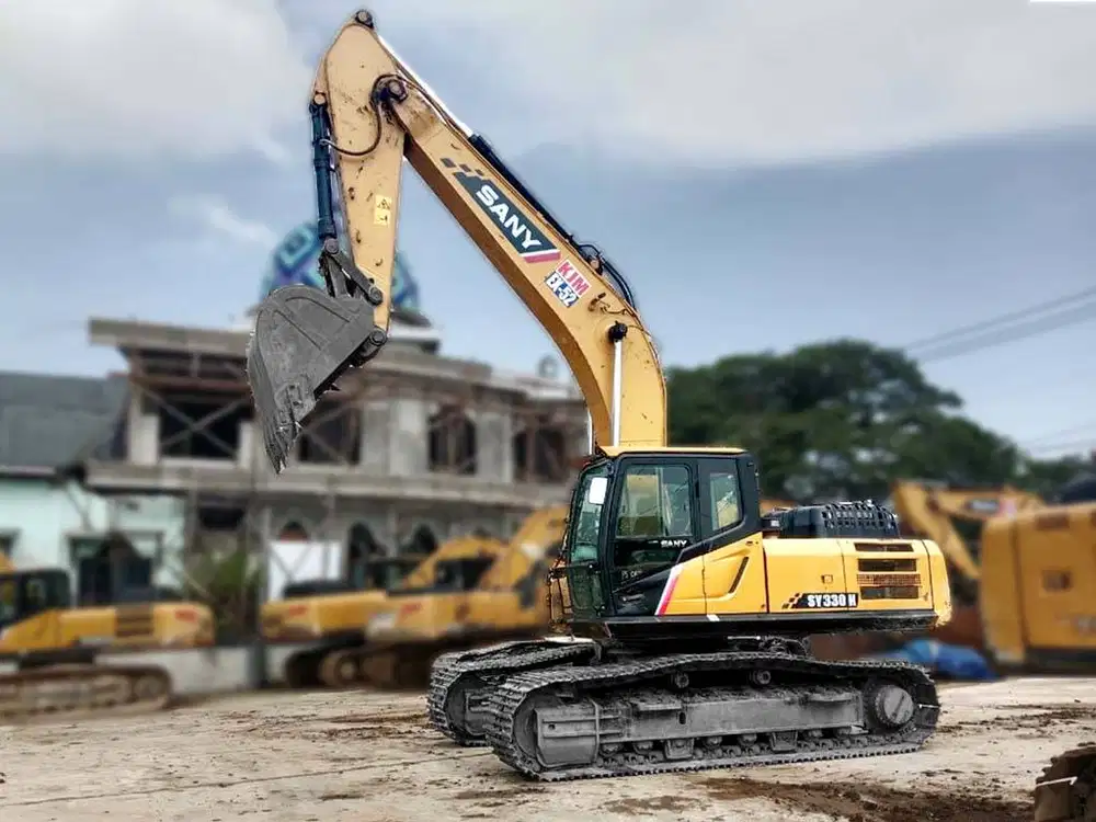 EXCAVATOR BEKAS 30 TON  SY330H SANY BALIKPAPAN