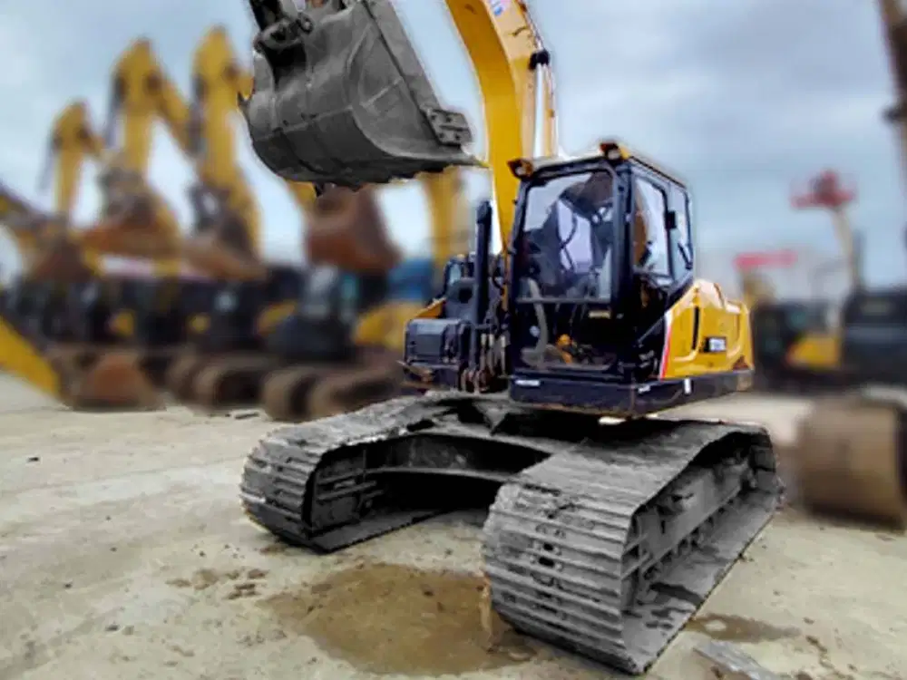 EXCAVATOR BEKAS 20 TON  SY215C ACE SANY BALIKPAPAN