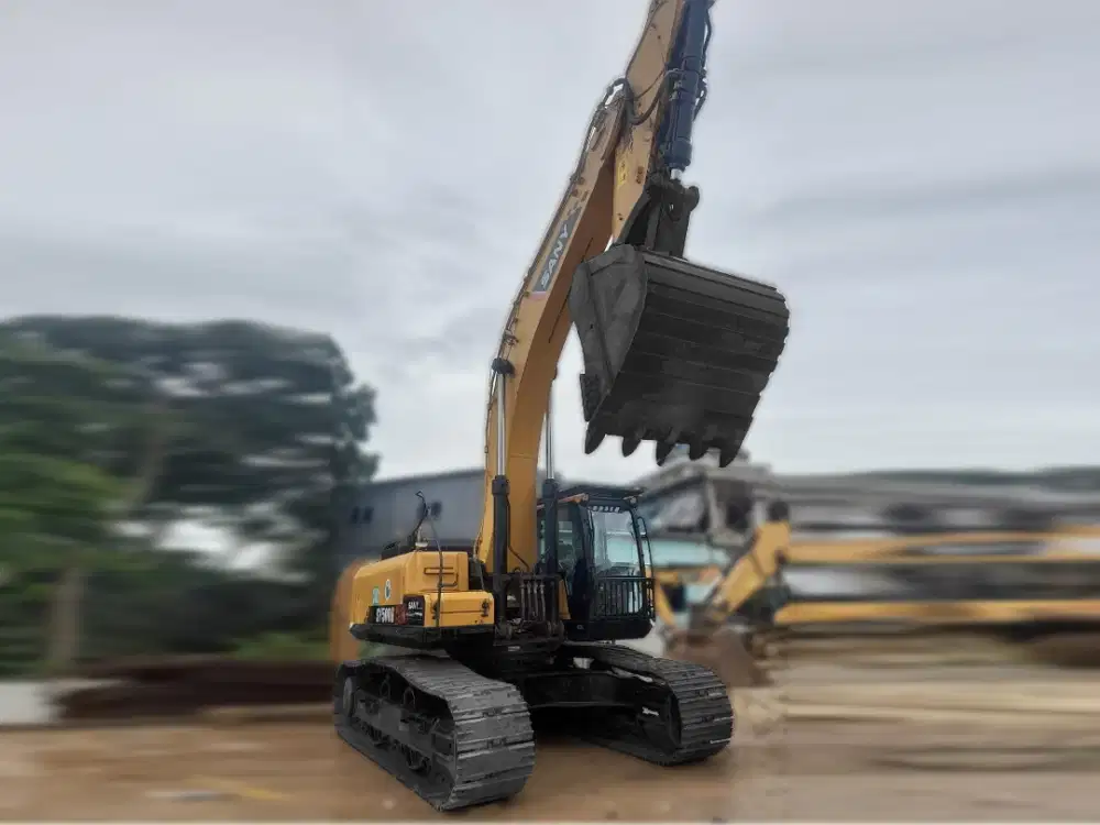 EXCAVATOR BEKAS 50 TON  SY500H SANY BALIKPAPAN