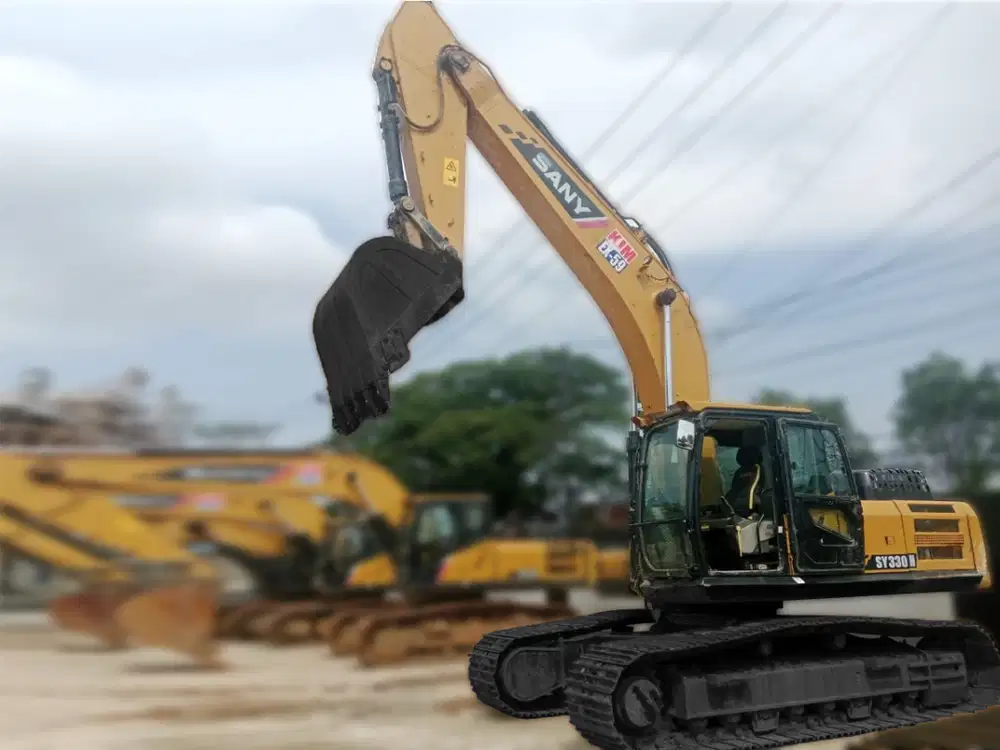 EXCAVATOR BEKAS 30 TON  SY330H SANY BALIKPAPAN