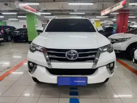 Toyota Fortuner 2.4 VRZ Diesel At Thn 2018