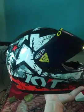 Helm KYT R10 ORI UK L