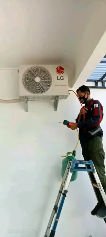 Cuci AC Bongkarpasang AC ( master ac)