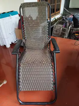 Kursi santai untuk berjemur