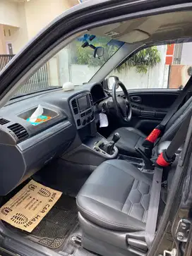 Suzuki Escudo 2004 Bensin