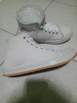 Sepatu Carvil original Size 40