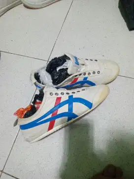 Onitsuka Tiger slipon size 45 insole 28,5