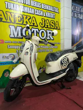 Scoopy fi 2014 bisa kredit AJM