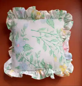 Bantal kecil nyaman lucu dan ringan
