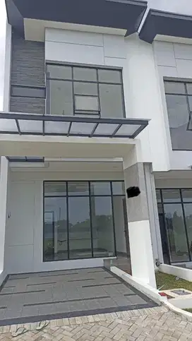 Disewakan Rumah 2 Lantai di OCBD