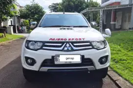 Mitsubishi Pajero sport exceed diesel AT 2015 putih