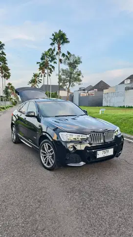 BMW X4 xDrive28i M-Sport, Coupe SUV AWD, Low Odo 15rb, Harga CASH