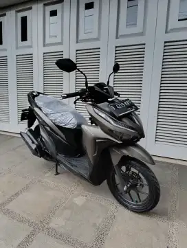 Bissmillah dijual motor Honda Vario LED new 2021 istimewa