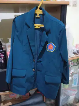 Jas almamater UBAYA