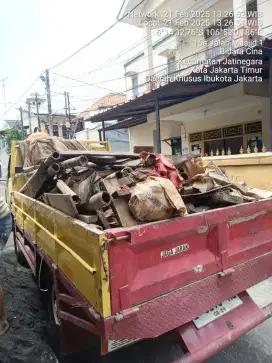 Jasa buang puing sampah