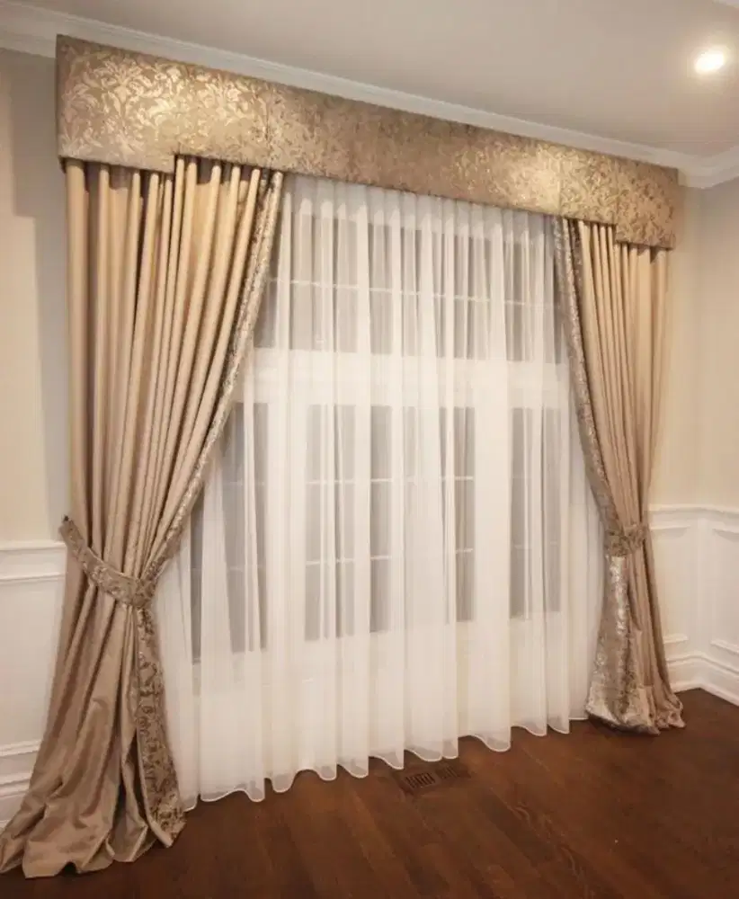 Pasang gordyn gorden murah vertikal roll blind jasa wallpaper dinding