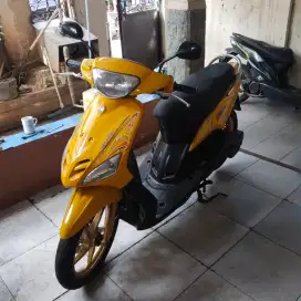 Mio kuning 2004