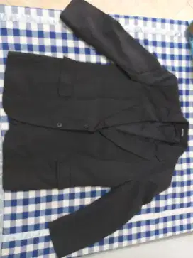 Jas hitam pekat size L