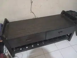 Meja laci dan rak