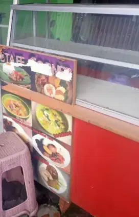 Etalase gerobak rombong makanan