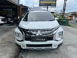 Dp 4jt. MITSUBISHI XPNDER CROSS PREMIUM 2020 Matic / Automatic