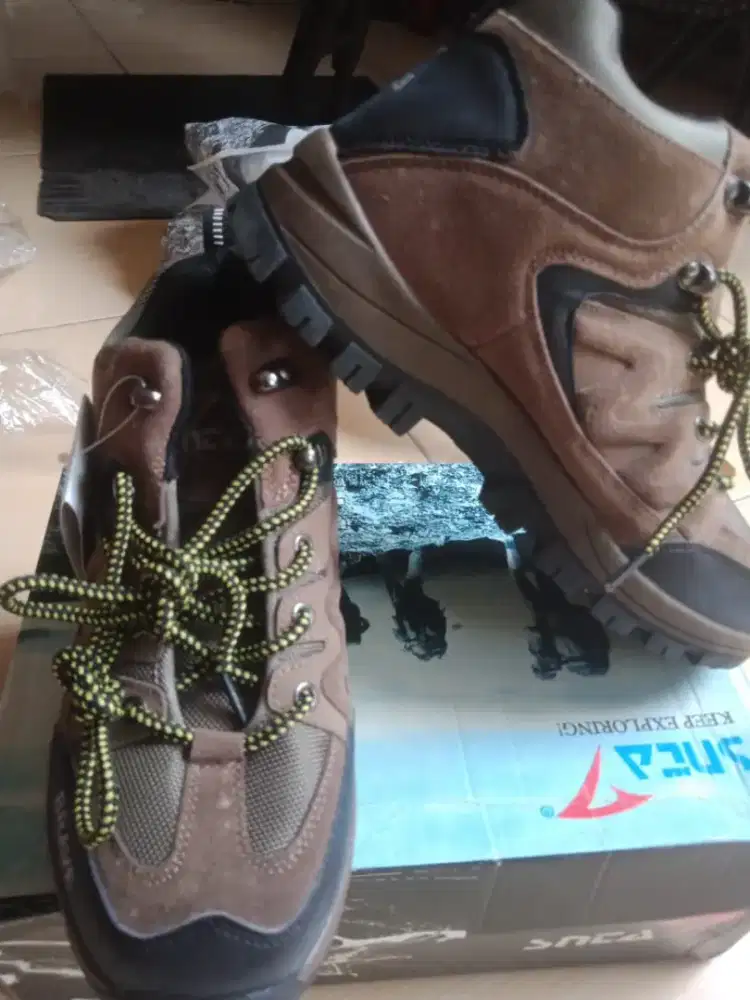 Sepatu gunung  bisa buat jalan