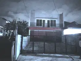 Disewakan 2 ruko di jln. Kemang jatibening bekasi