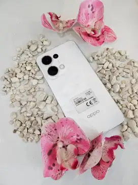 PROMO KREDIT OPPO RENO 13 5G SYARAT MUDAH TANPA SURVEY DP 0%