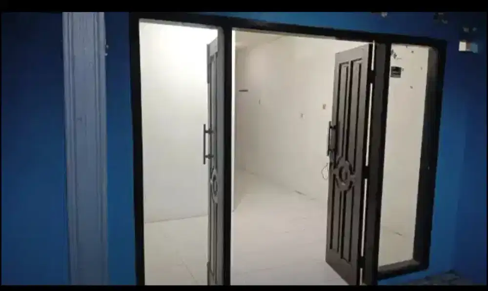 Dikontrakkan rumah di kebon baru Tebet