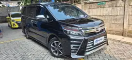 [OLXMOBBI] DP Rendah Toyota Voxy 2.0 Bensin-AT 2017 UFT