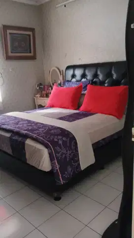 Tempat tidur plus kasur 180 x 200