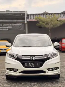 HONDA HRV PRESTIGE RS SUNROOF 2017 AUTOMATIC