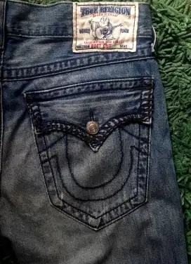TRUE RELIGION Boot Cut Size 32 Fit 34
			
100% Original