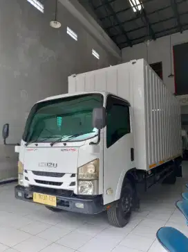 Isuzu Elf NMR71TSD L Box