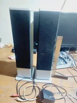 Speaker aktif merk lenovo kecil2 cabe rawit tinggal pke