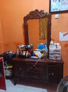 Meja rias jati lama