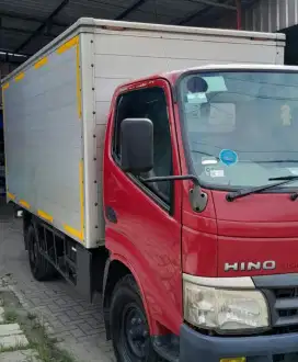 Hino Dutro 110 SDL Engkel Long Box 2014 / 2015