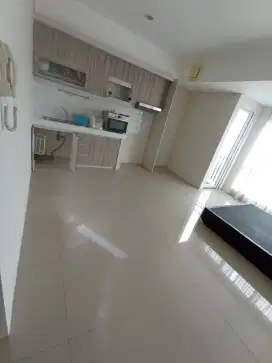 Dijual Apartemen Breeze Murah 400jtaan